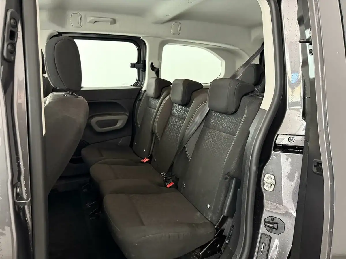 2020-peugeot-rifter-15-bluehdi-active-long7-seats-big-15
