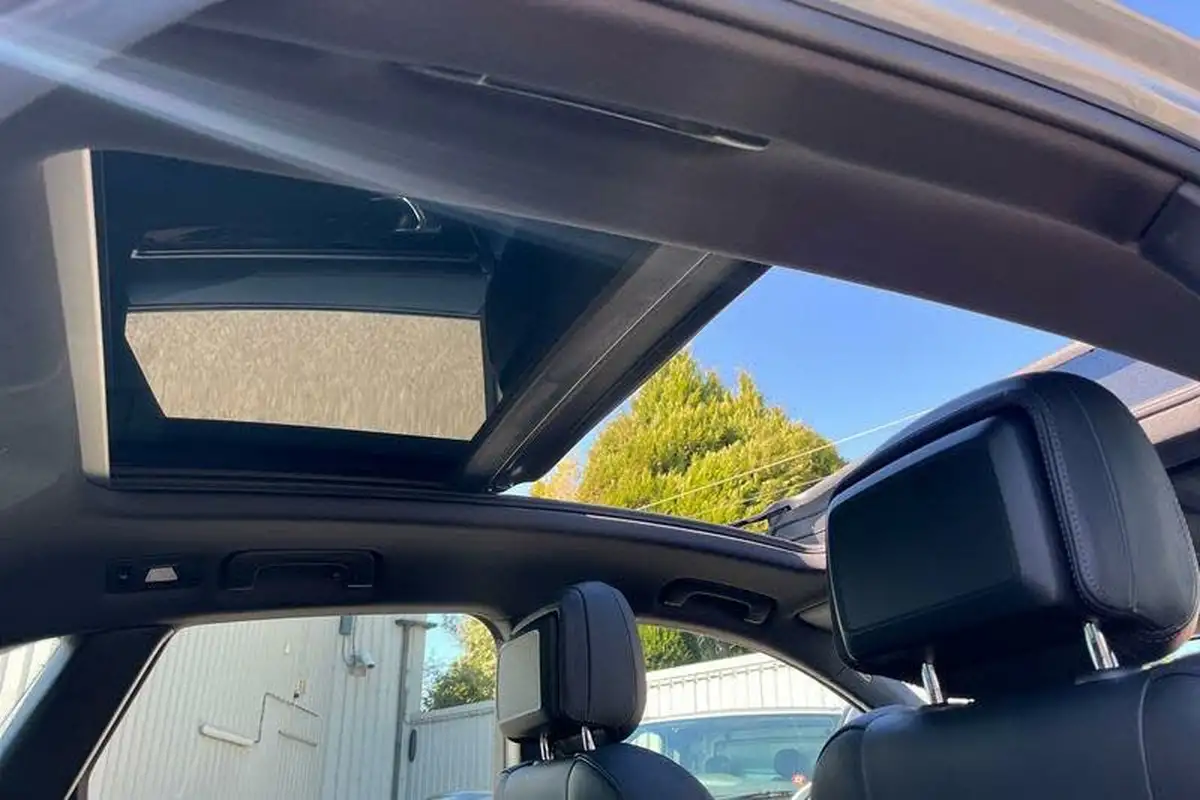 2019-porsche-macan-30-v6-s-big-27
