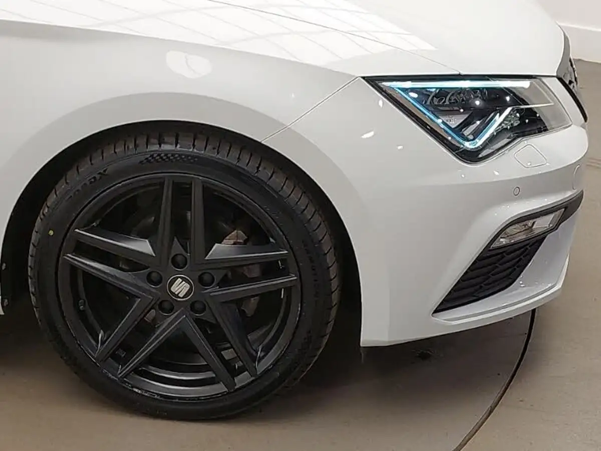 2020-seat-leon-15-tsi-evo-fr-black-edition-150ps-hatchback-dsg-big-8