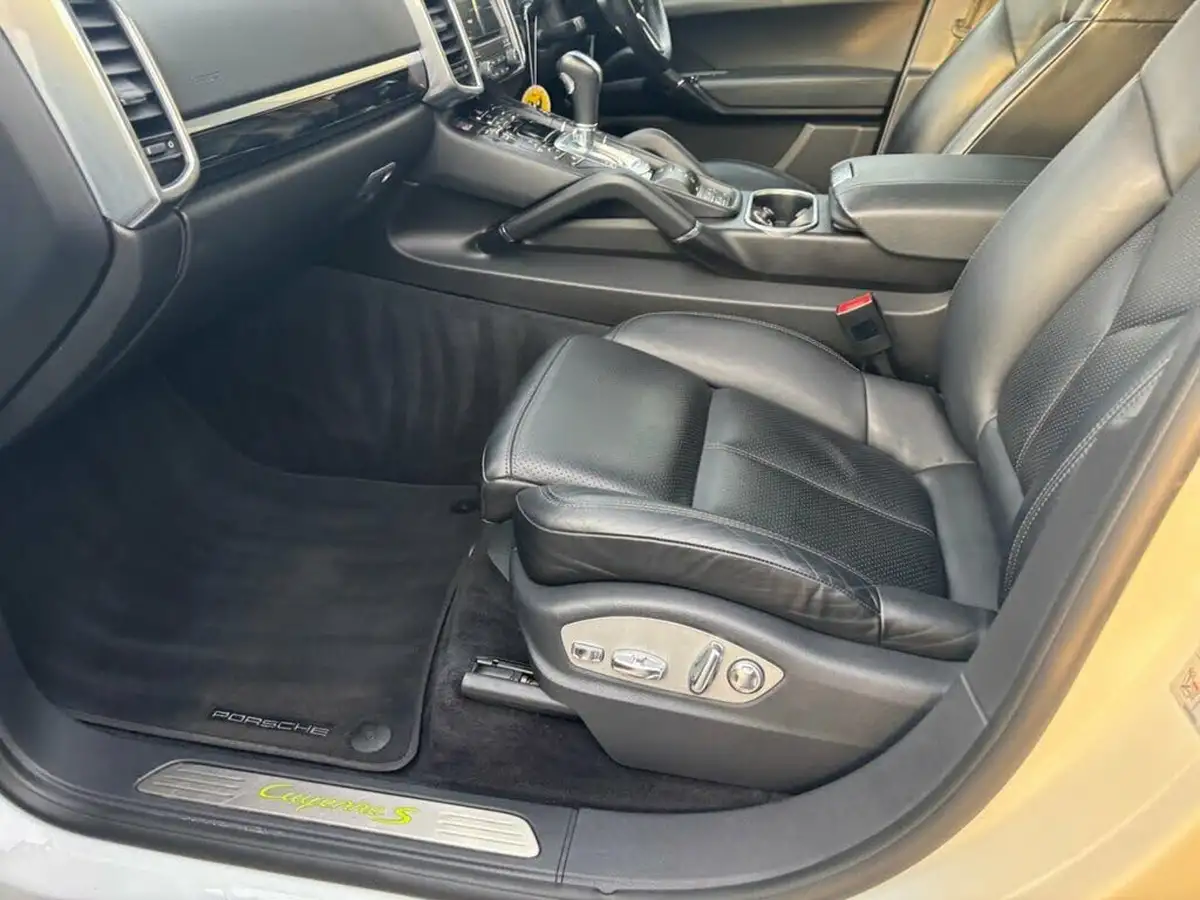 2017-porsche-cayenne-30-s-e-hybrid-platinum-edition-big-44