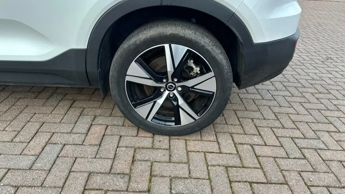 2021-volvo-xc40-e-twin-recharge-plus-big-39