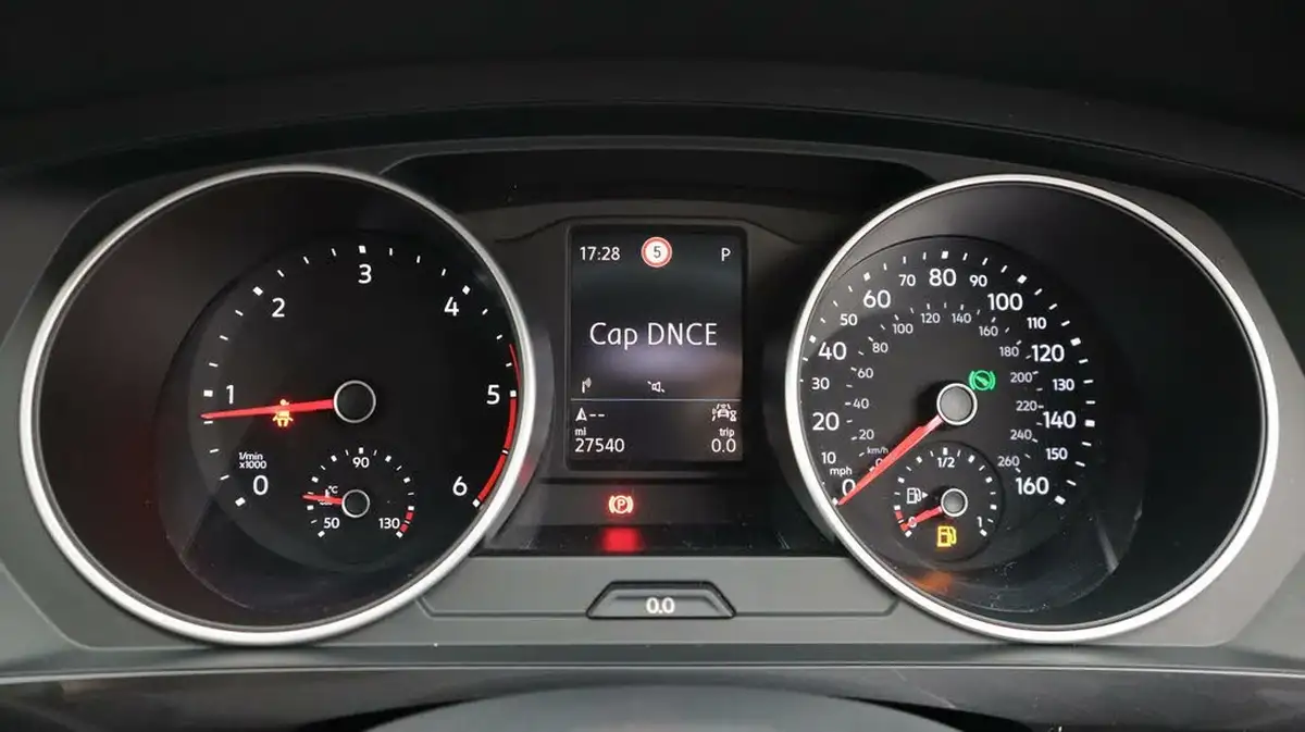 2021-volkswagen-tiguan-20tdi-life-dsg-big-10