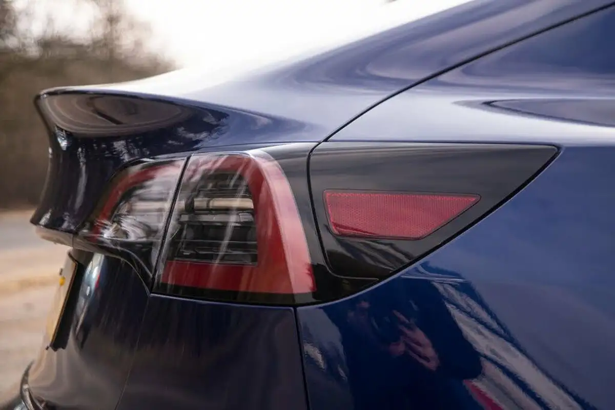 2021-tesla-model-3-e-standard-plus-big-38