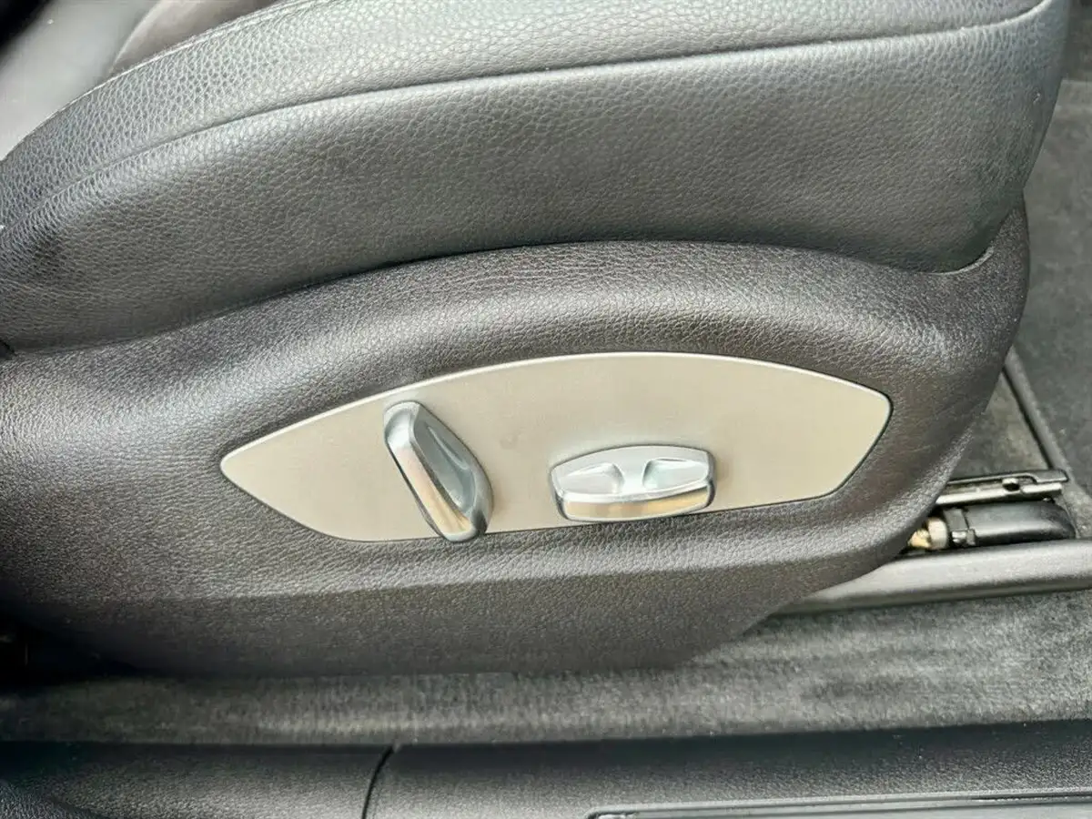 2019-porsche-macan-20-big-22