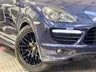 2014-porsche-cayenne-48-gts-small-10