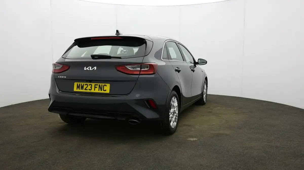 2023-kia-ceed-15-t-gdi-2-158bhp-non-adap-hatchback-big-52