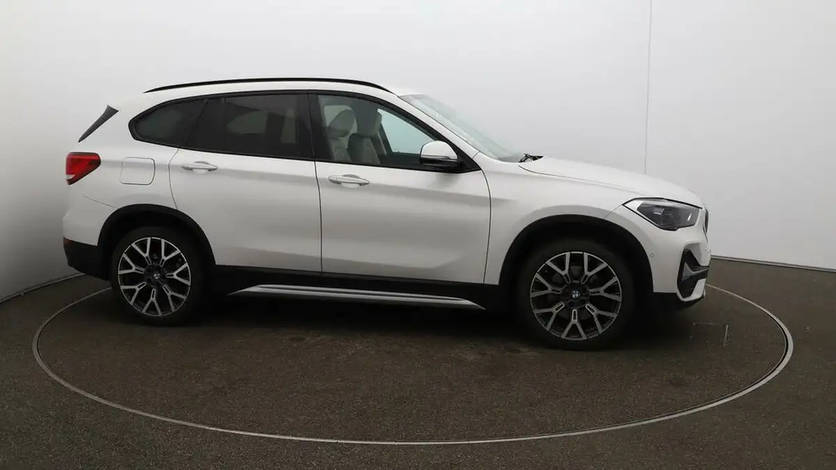 2021-bmw-x1-20-xdrive20i-xline-big-41