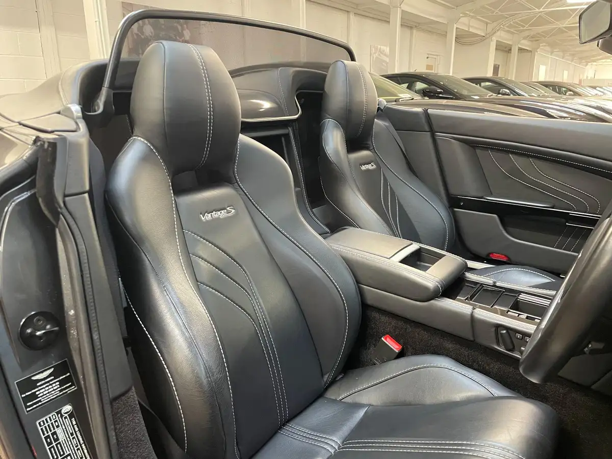 2016-aston-martin-vantage-47-v8-vantage-s-roadster-sportshift-big-9