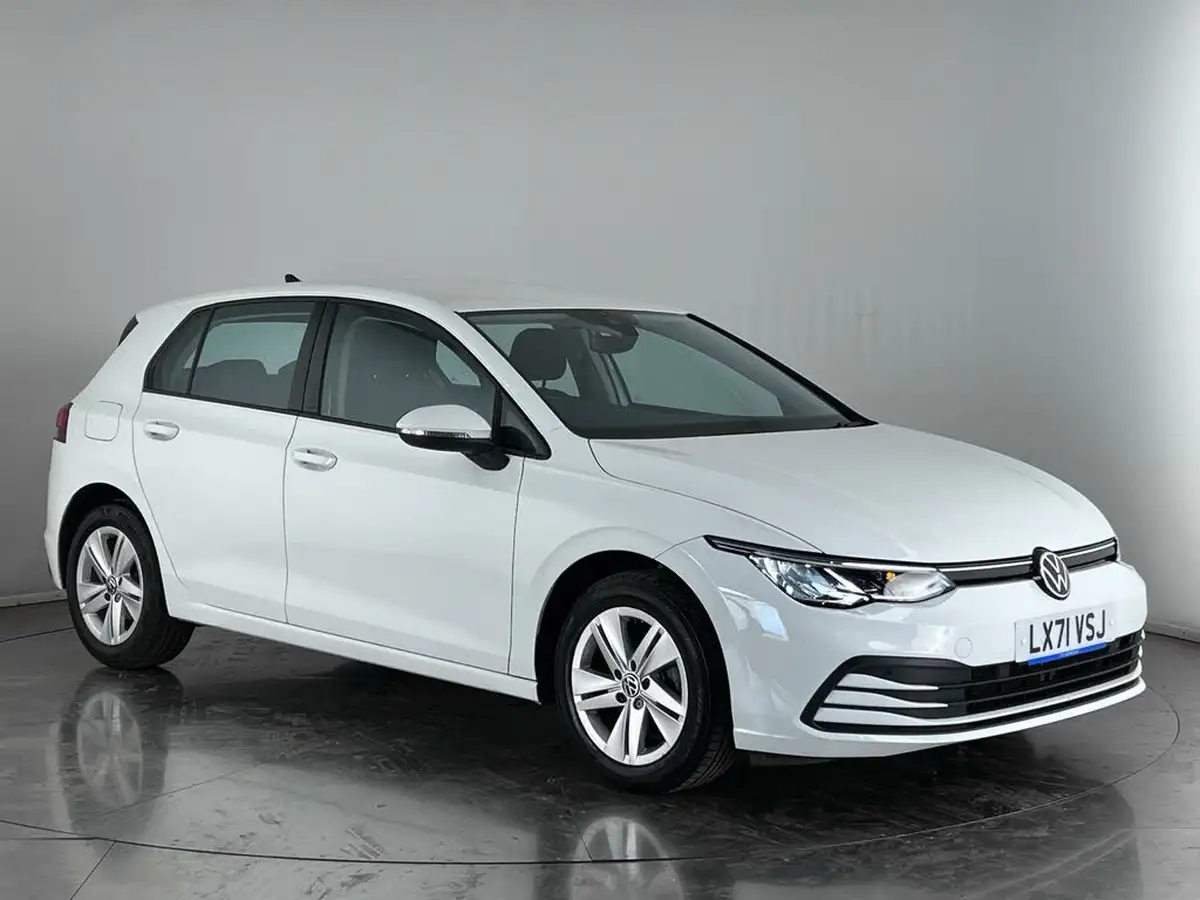 2021-volkswagen-golf-15-tsi-life-150ps-hatchback-big-0