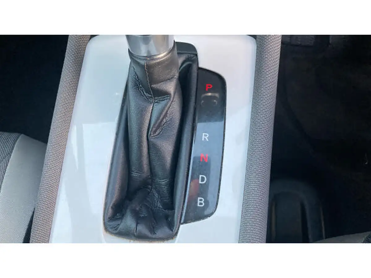 2021-honda-jazz-15-i-mmd-ex-109ps-big-32