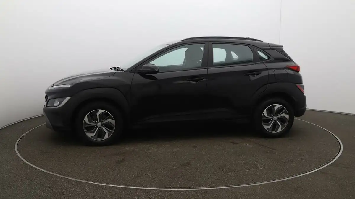 2023-hyundai-kona-16-gdi-se-connect-big-4