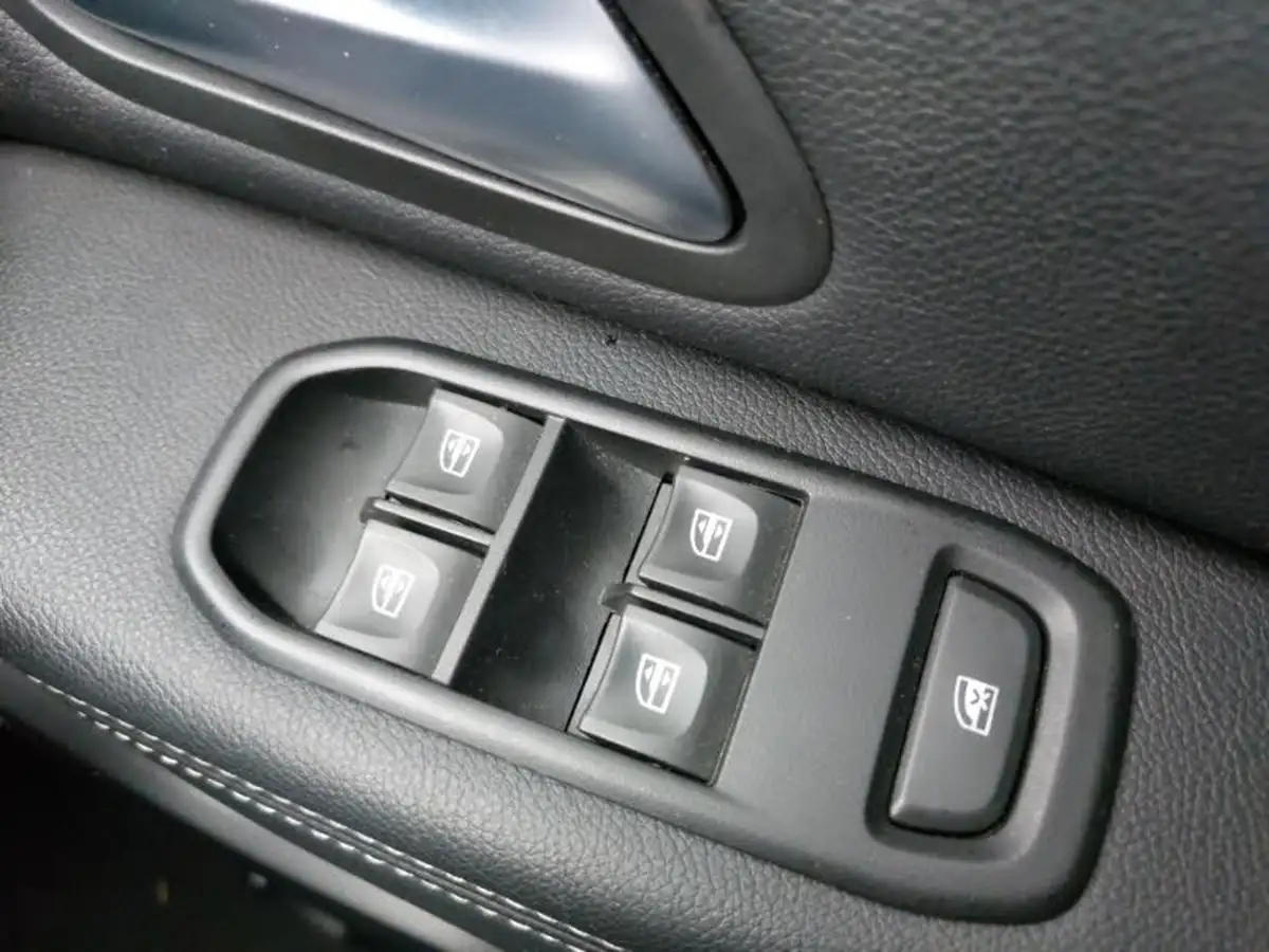 2022-dacia-duster-13-tce-prestige-130bhp-big-11