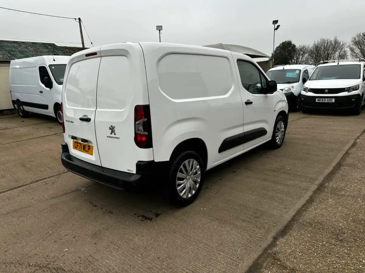 2022-peugeot-partner-15-bluehdi-1000-professional-premium-100pseu6d-big-9