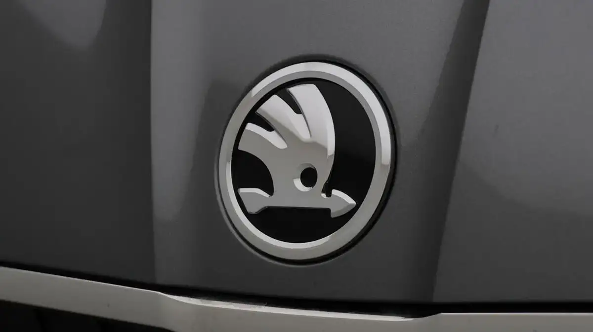 2023-skoda-enyaq-e-85-edition-station-wagon-big-20