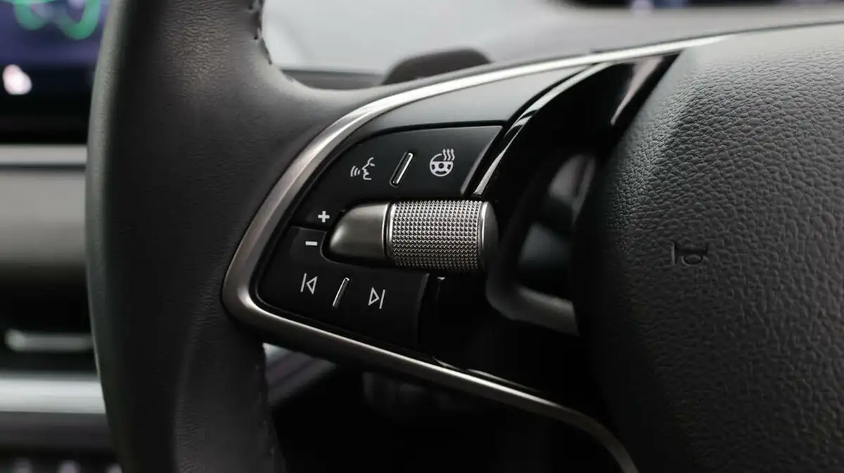 2023-skoda-enyaq-e-85-edition-station-wagon-big-24