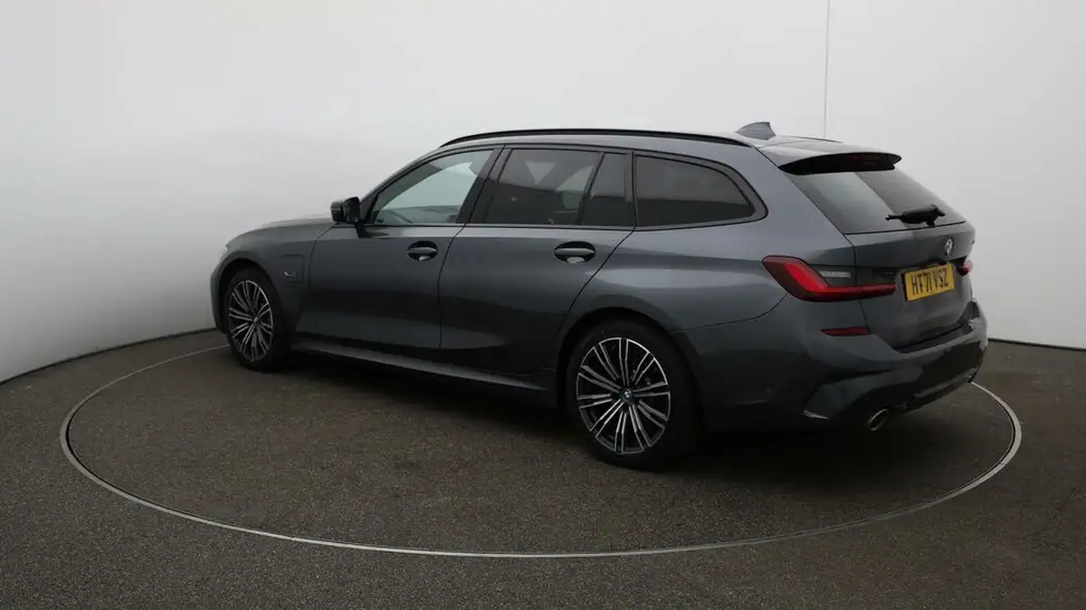 2022-bmw-3-series-20-330e-m-sport-touring-5d-big-57