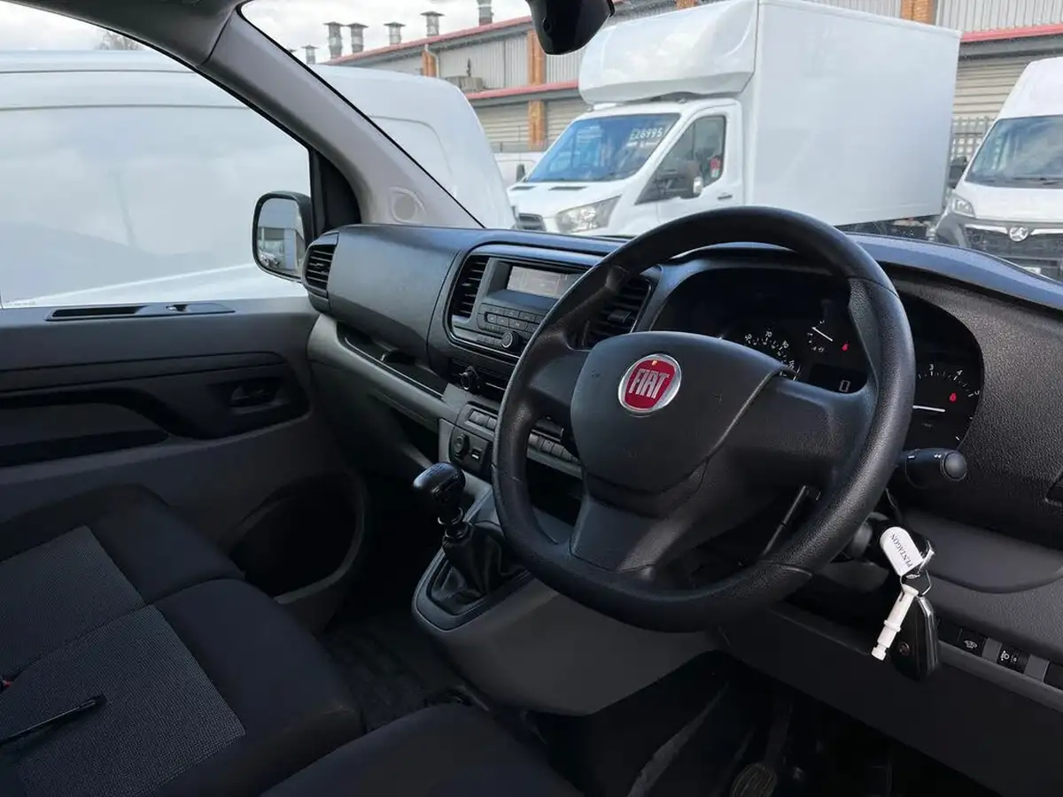 2022-fiat-scudo-20jtd-tecnico-lwb-panel-big-4