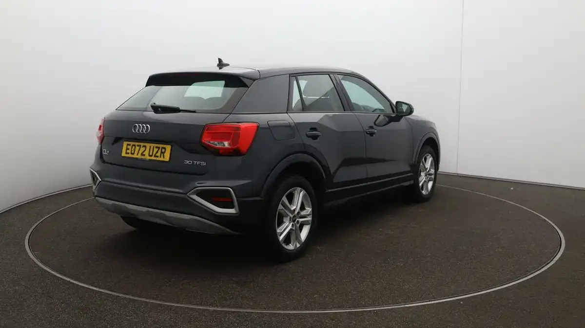 2022-audi-q2-10-30-tfsi-sport-big-7