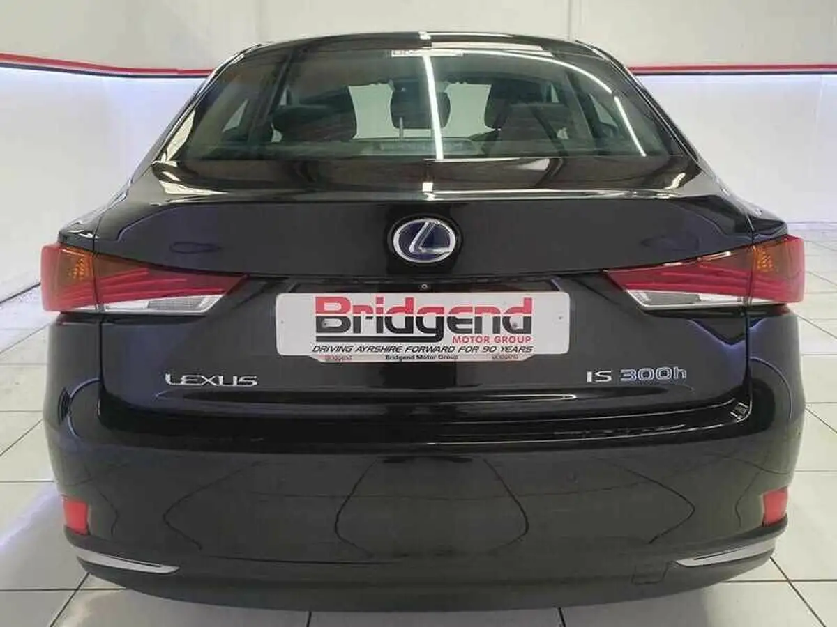 2018-lexus-is-300h-25-executive-edition-lexus-navigation-big-4