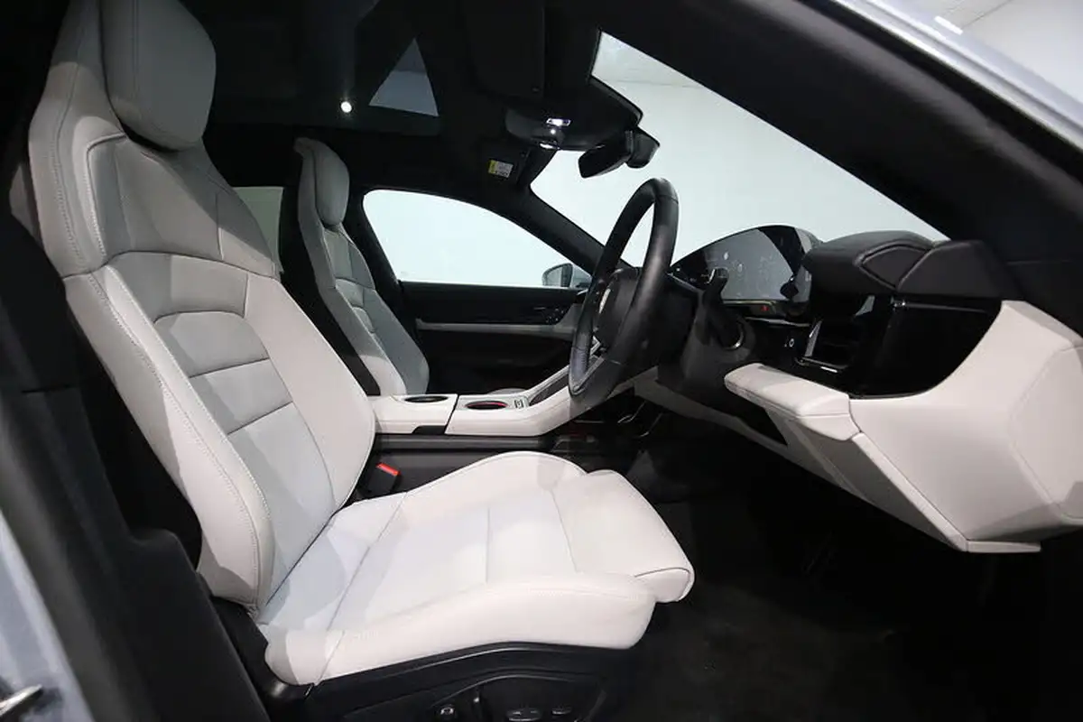 2023-porsche-taycan-e-4s-cross-turismo-big-23