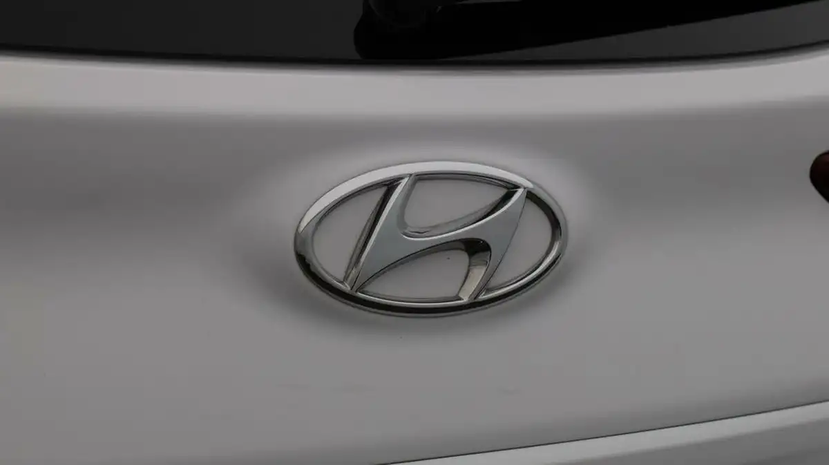 2021-hyundai-kona-e-ultimate-big-22