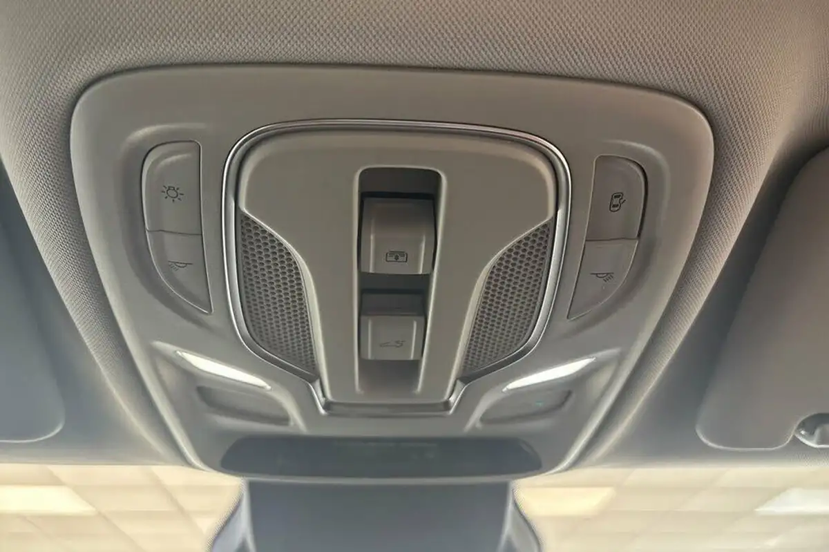 2022-mg-zs-suv-e-trophy-ev-156ps-long-range-big-34