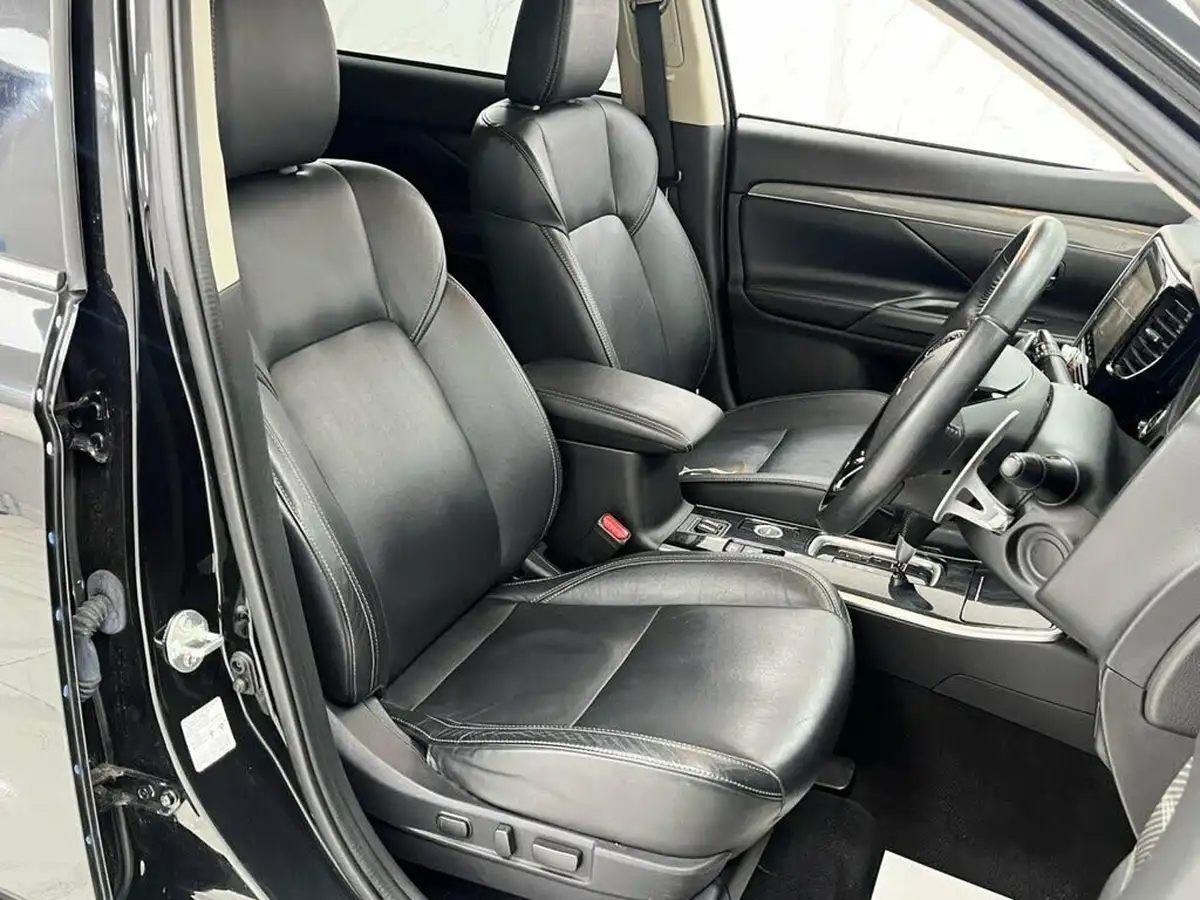 2020-mitsubishi-outlander-20-exceed-big-28