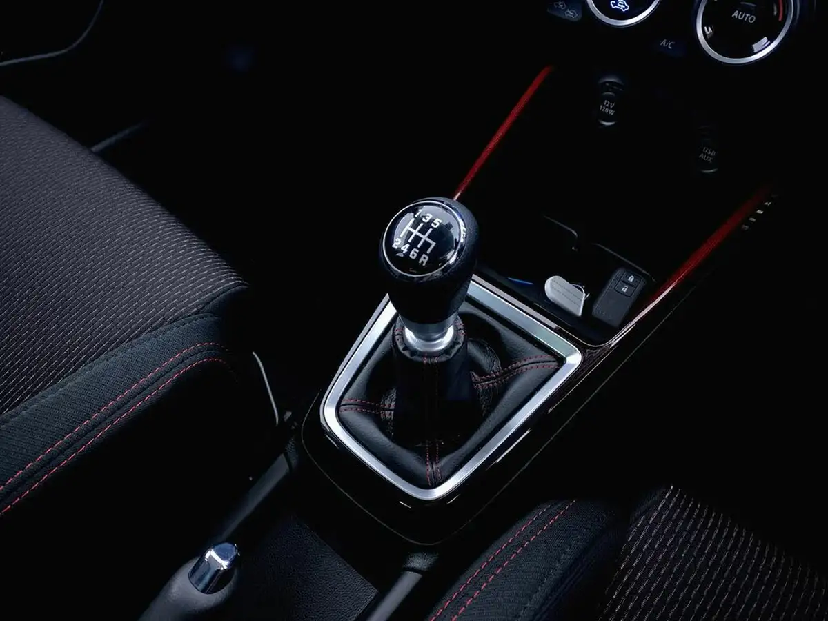 2024-suzuki-swift-12-motion-big-21