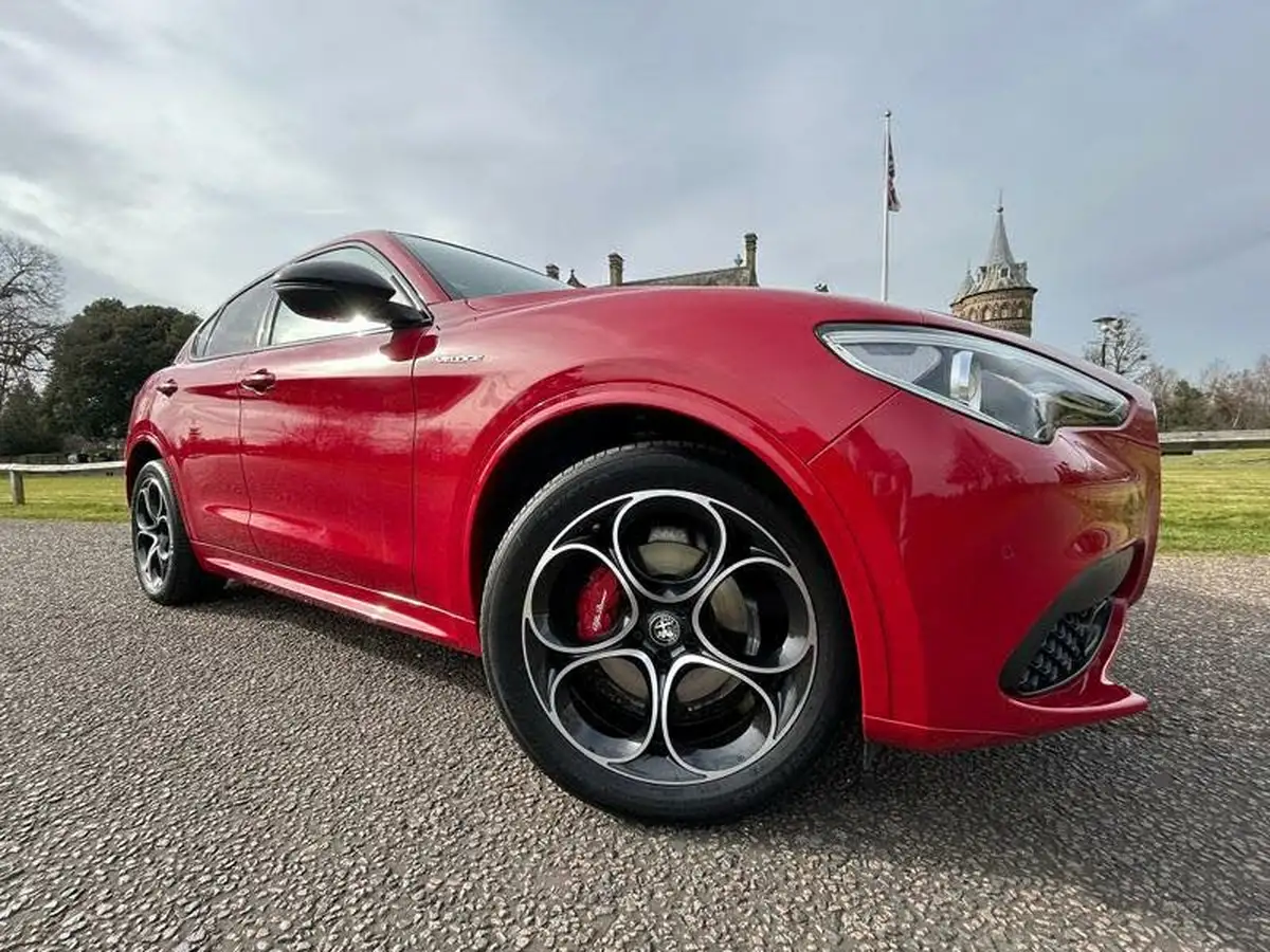 2022-alfa-romeo-stelvio-20-veloce-big-5