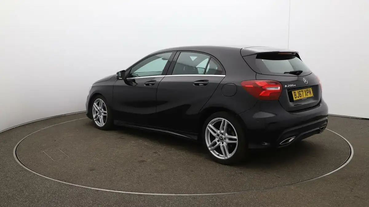 2017-mercedes-benz-a-class-21d-a200d-amg-line-premiumss-7g-dct-big-5