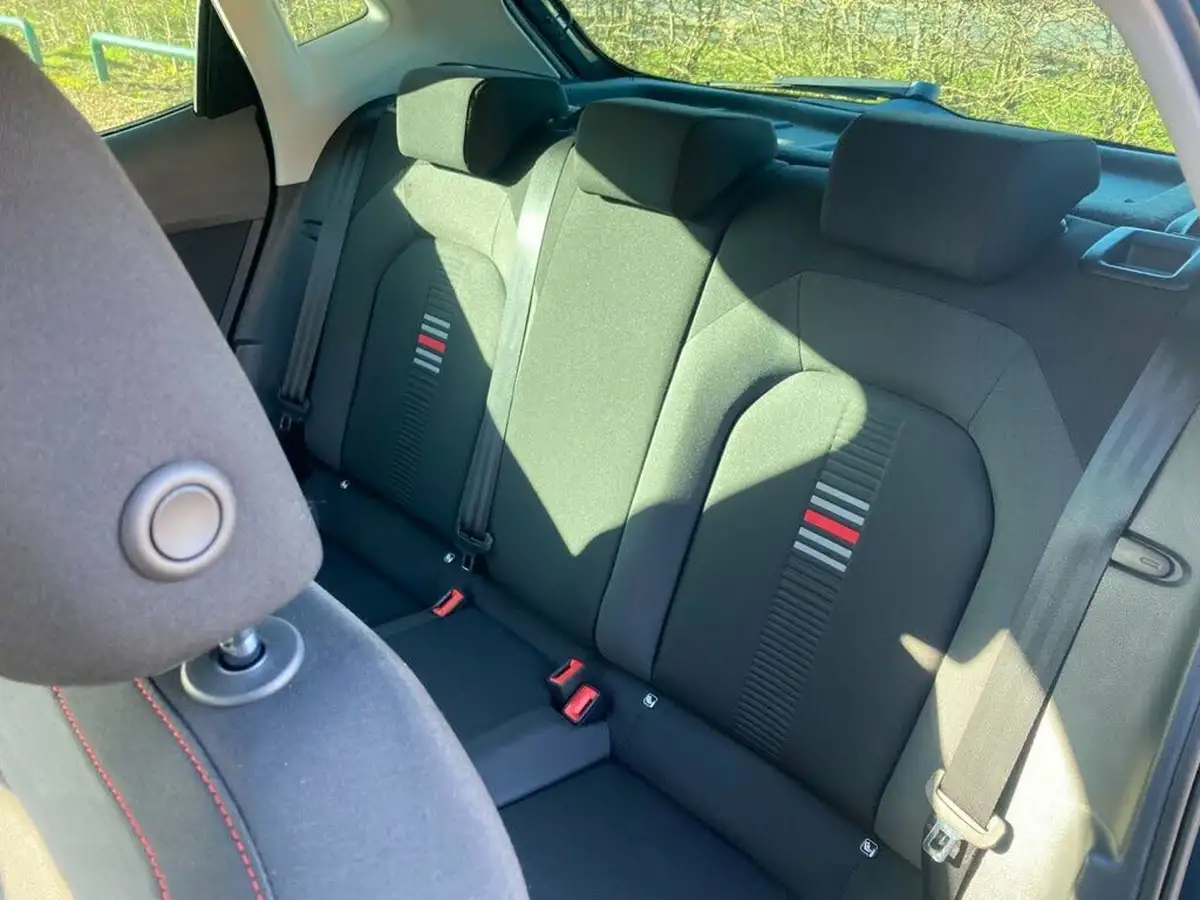 2019-seat-ibiza-10-mpi-fr-big-43