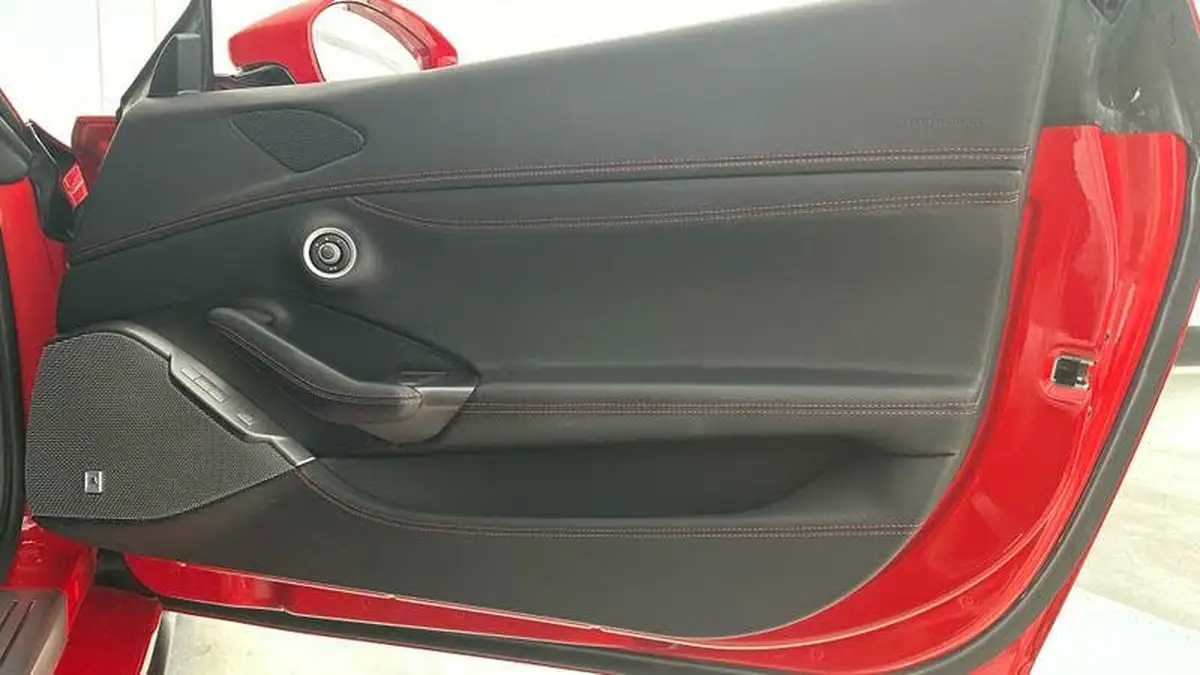2019-ferrari-portofino-bca-big-40
