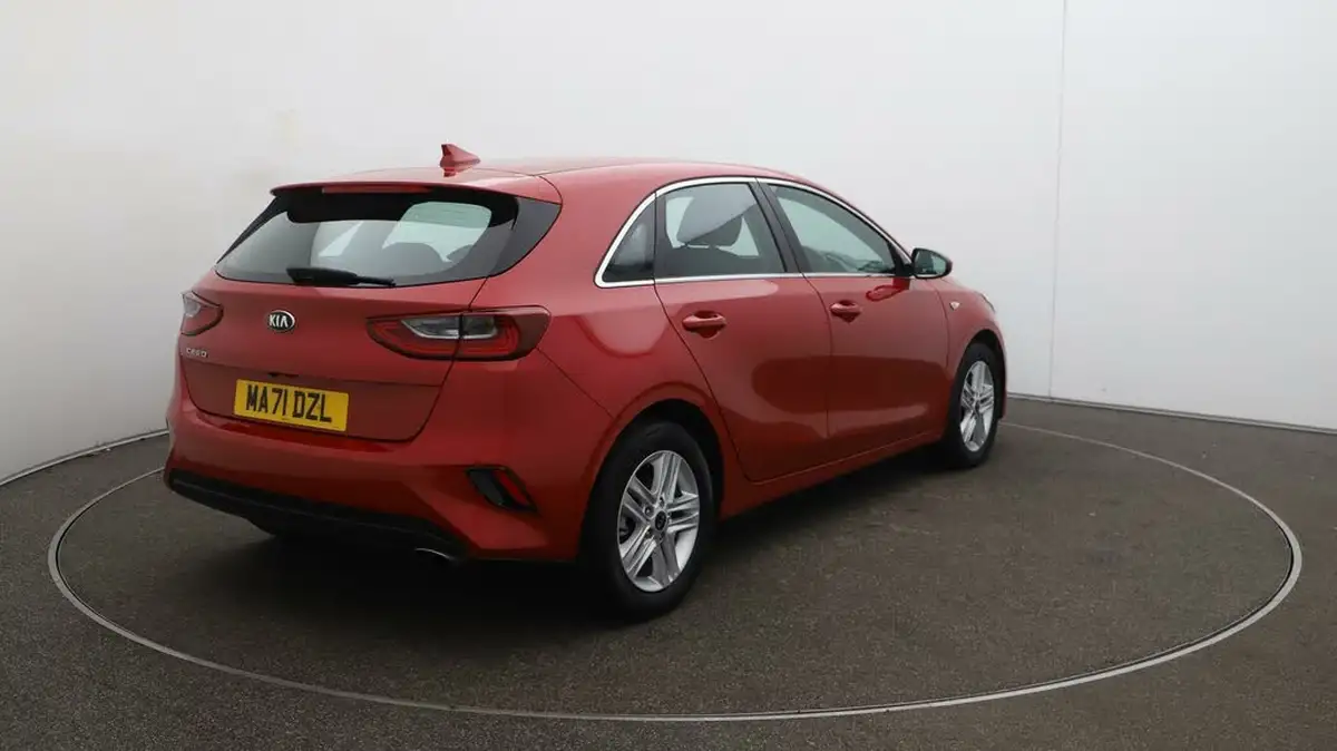 2021-kia-ceed-10-t-gdi-2-nav-hatchback-big-7