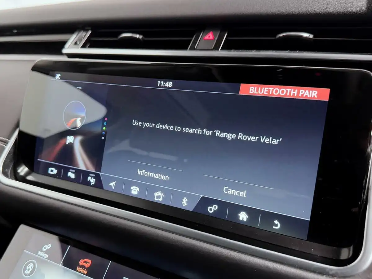 2018-land-rover-range-rover-velar-big-56