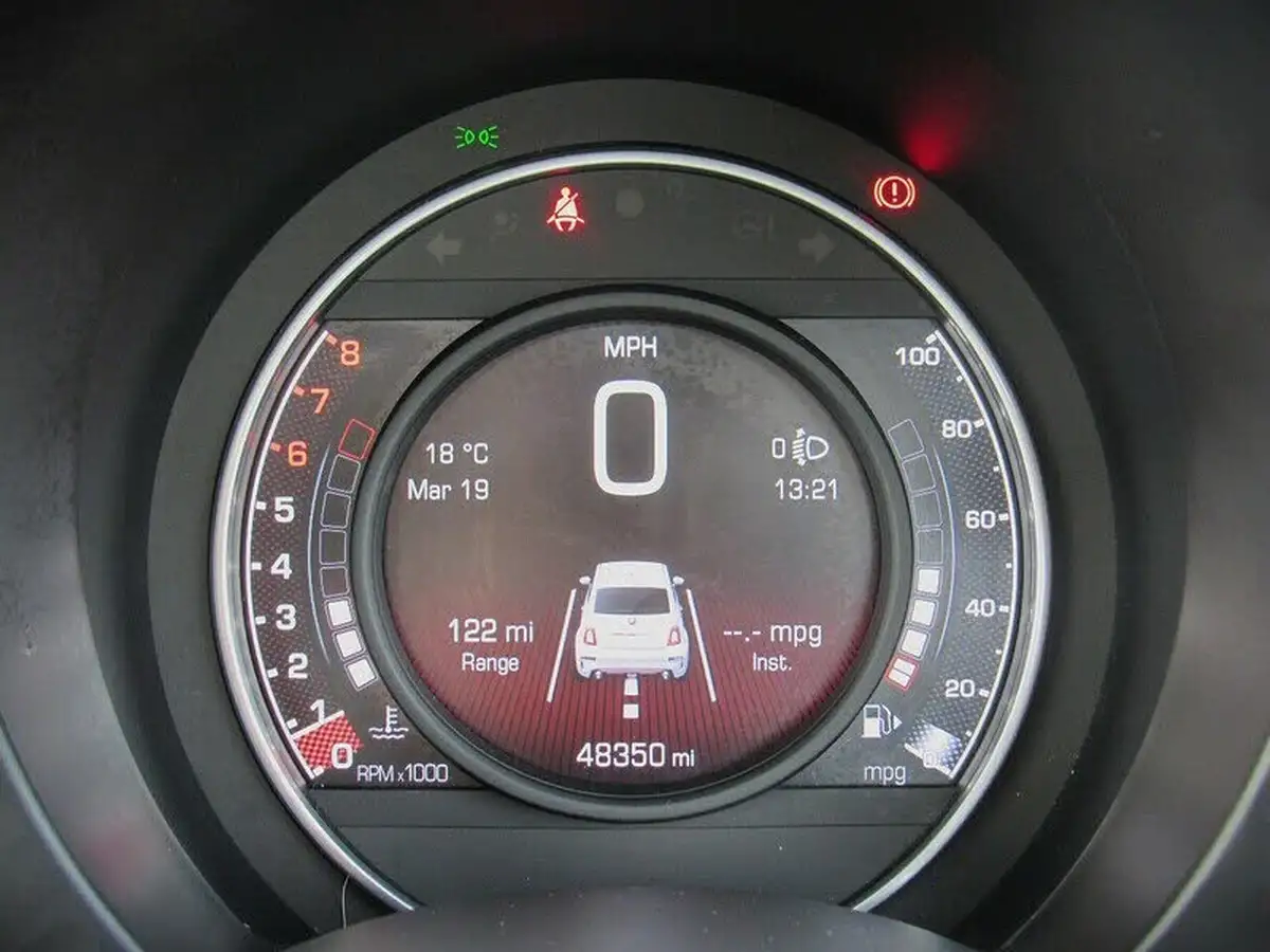 2017-abarth-595-14-tjet-turismo-big-11