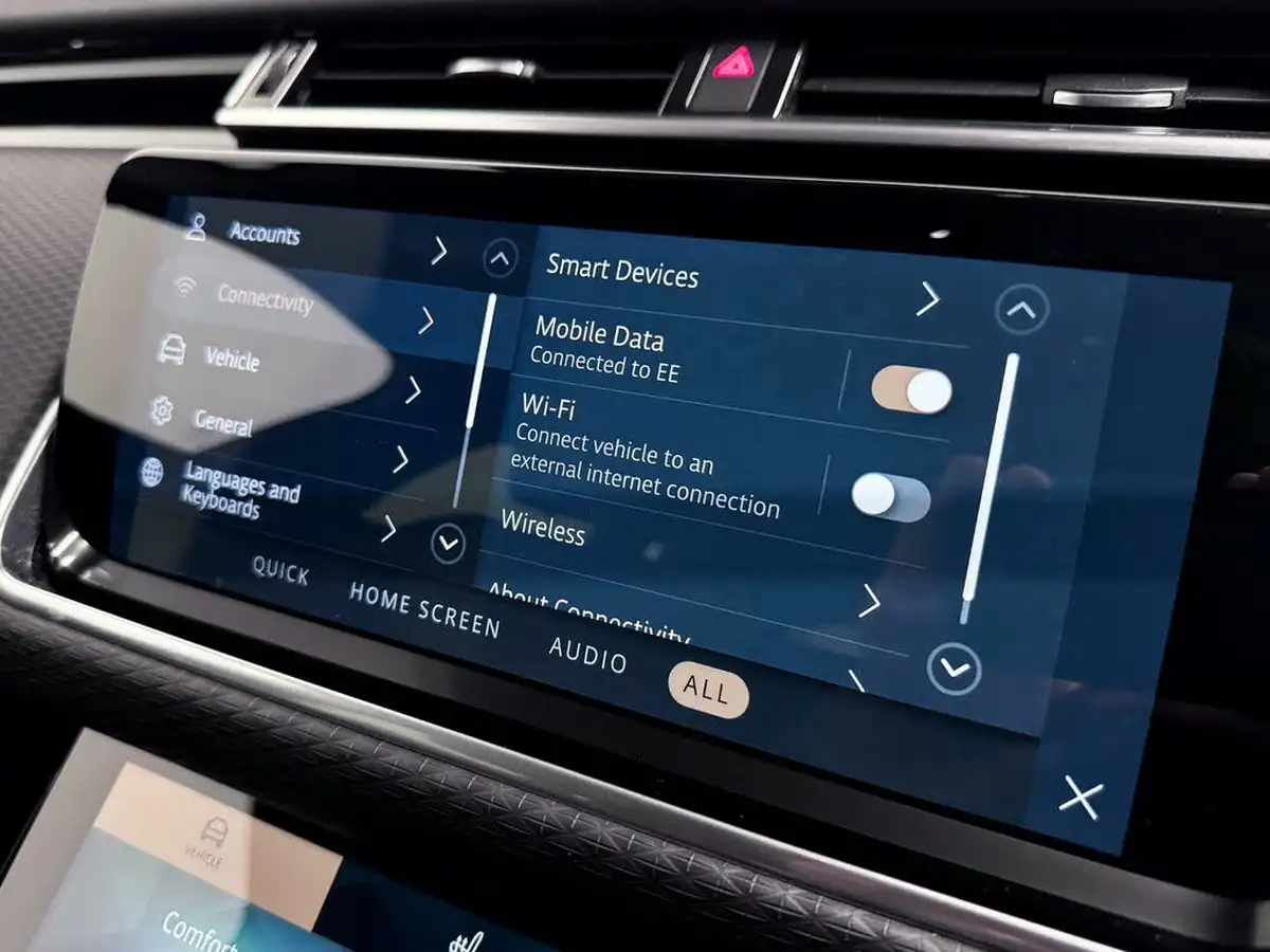 2021-land-rover-range-rover-velar-20-d200-velar-edition-big-62