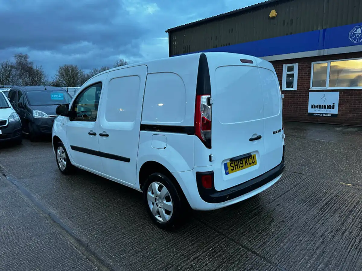 2019-renault-kangoo-15td-ml19-energy-dci-90-business-panel-big-5