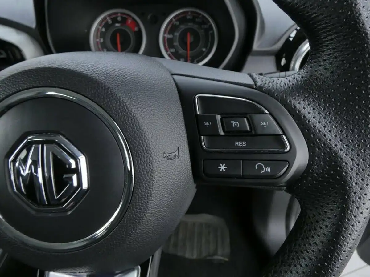 2023-mg-mg3-15-vti-tech-exclusive-nav-big-10
