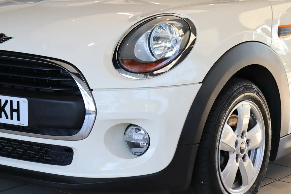 2017-mini-cooper-12-one-3d-big-58