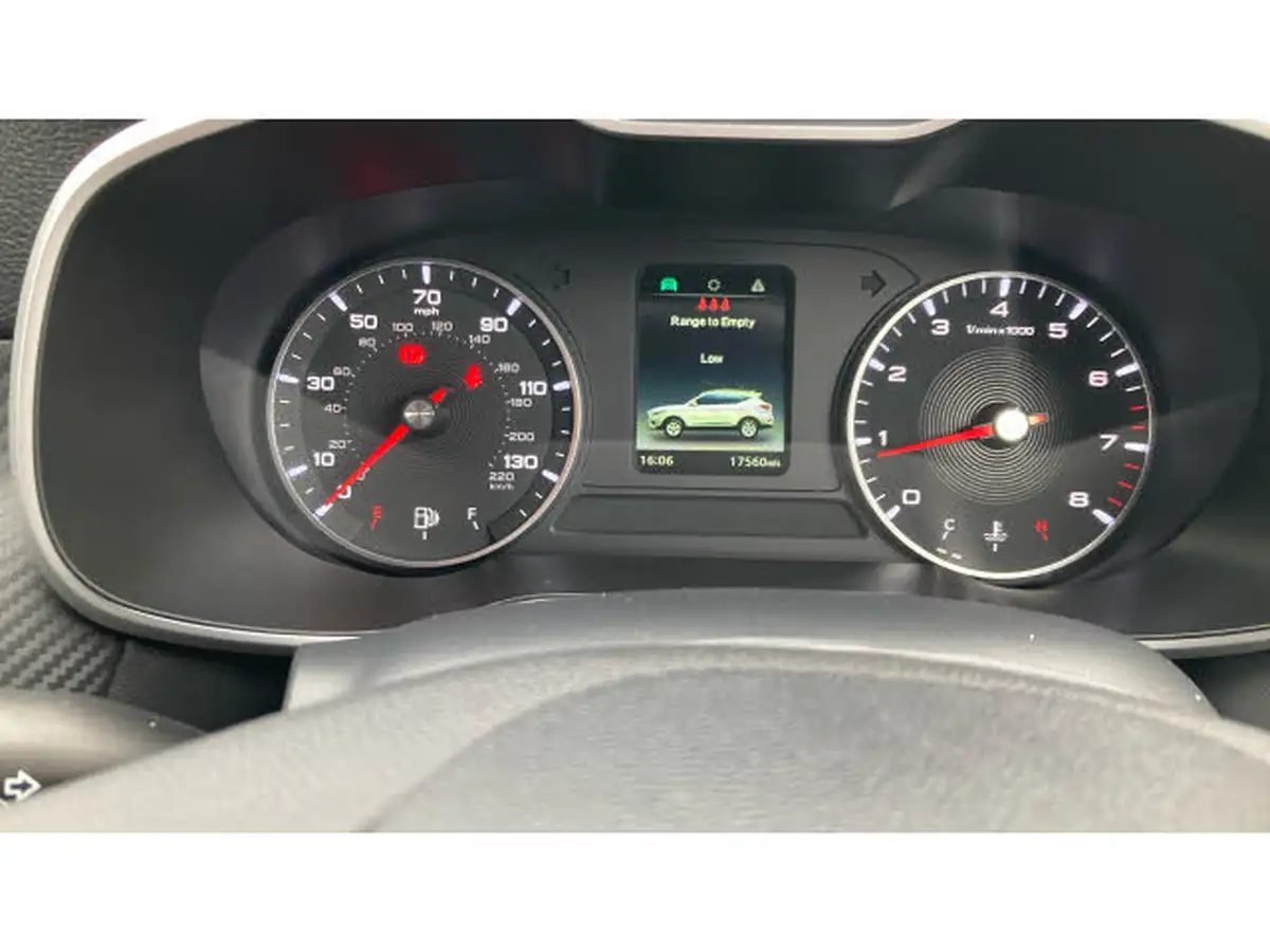 2023-mg-zs-suv-15-vti-tech-excite-big-17