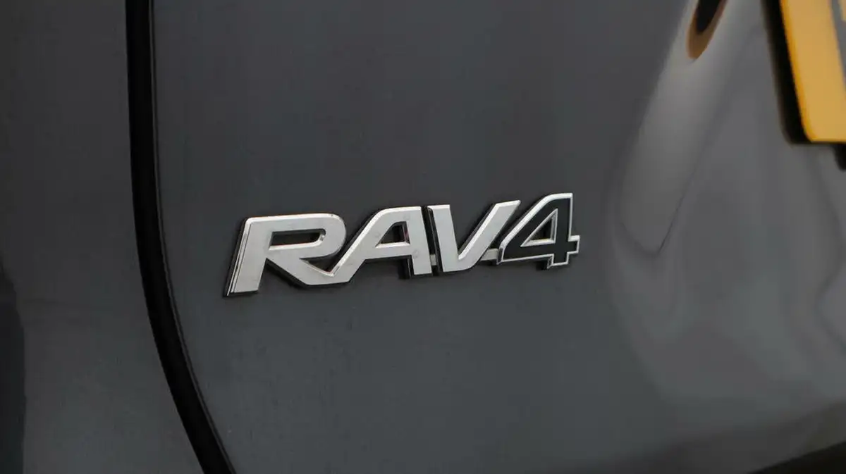 2022-toyota-rav4-25-vvt-i-dynamic-215bhp-big-22