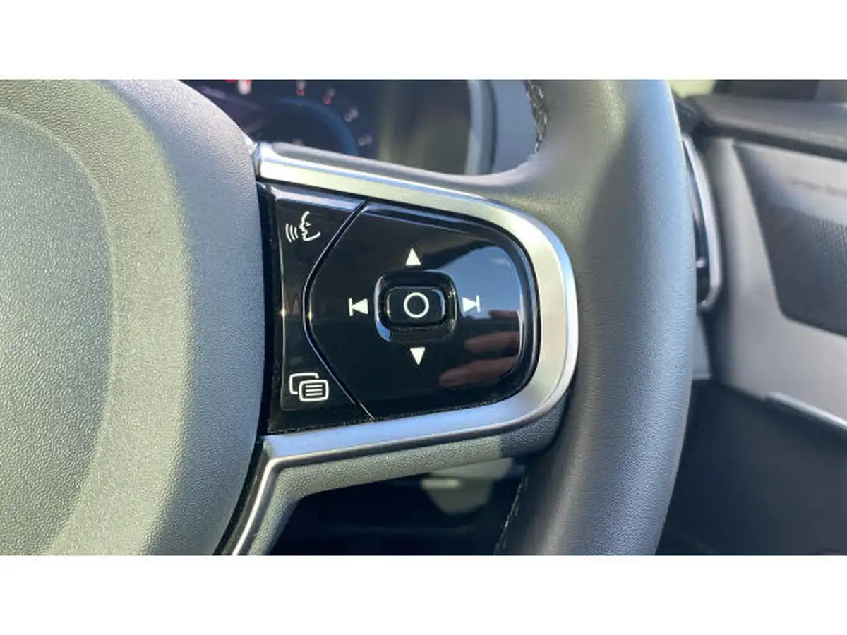 2024-volvo-xc90-20-b5-plus-big-18
