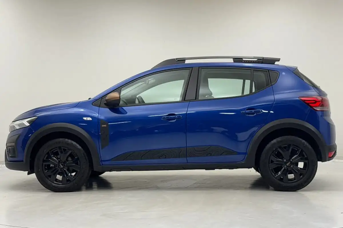 2024-dacia-sandero-stepway-10-tce-extreme-90bhp-big-6