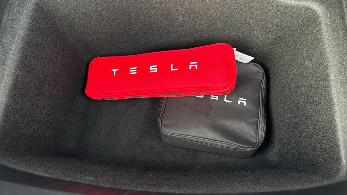 2021-tesla-model-3-e-long-range-awd-big-26