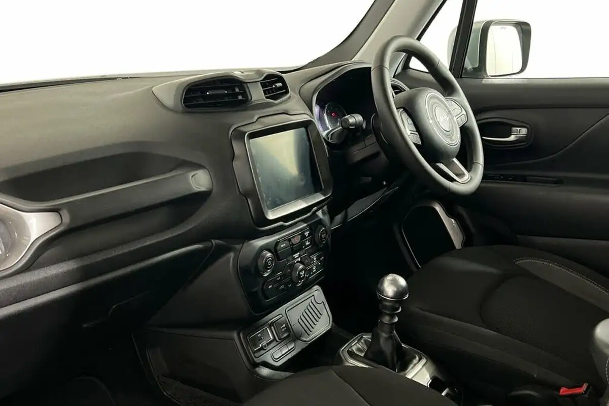 2022-jeep-renegade-10-gse-limited-big-8