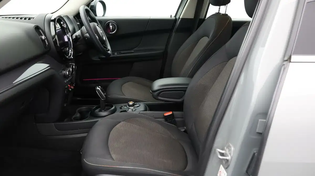 2021-mini-countryman-15-cooper-classic-all4-auto-big-13