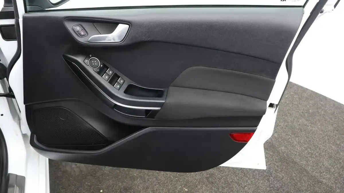 2020-ford-fiesta-10t-st-line-edition-155ps-hybrid-mhev-5d-big-14