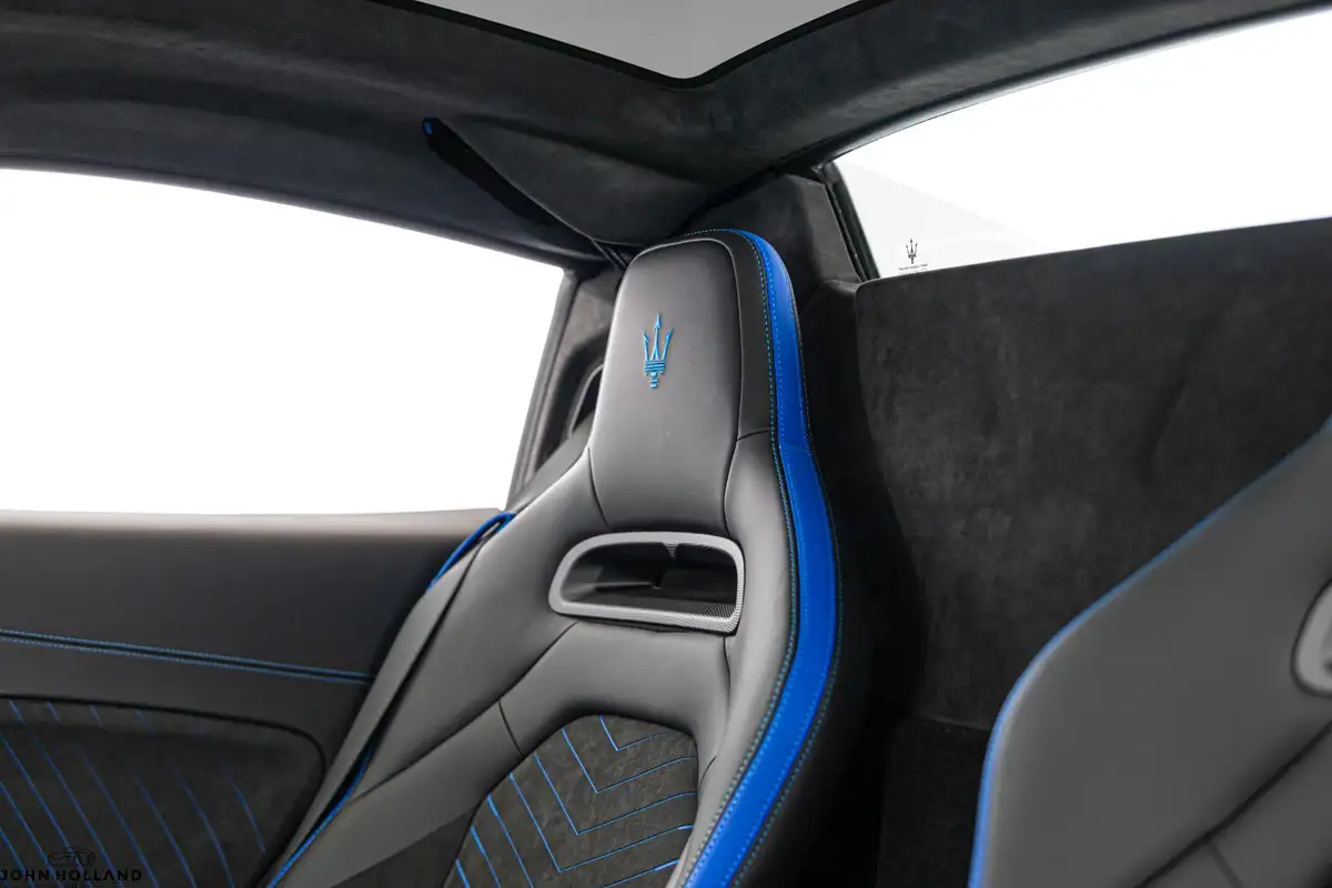 2023-maserati-mc20-30-no-trim-big-33
