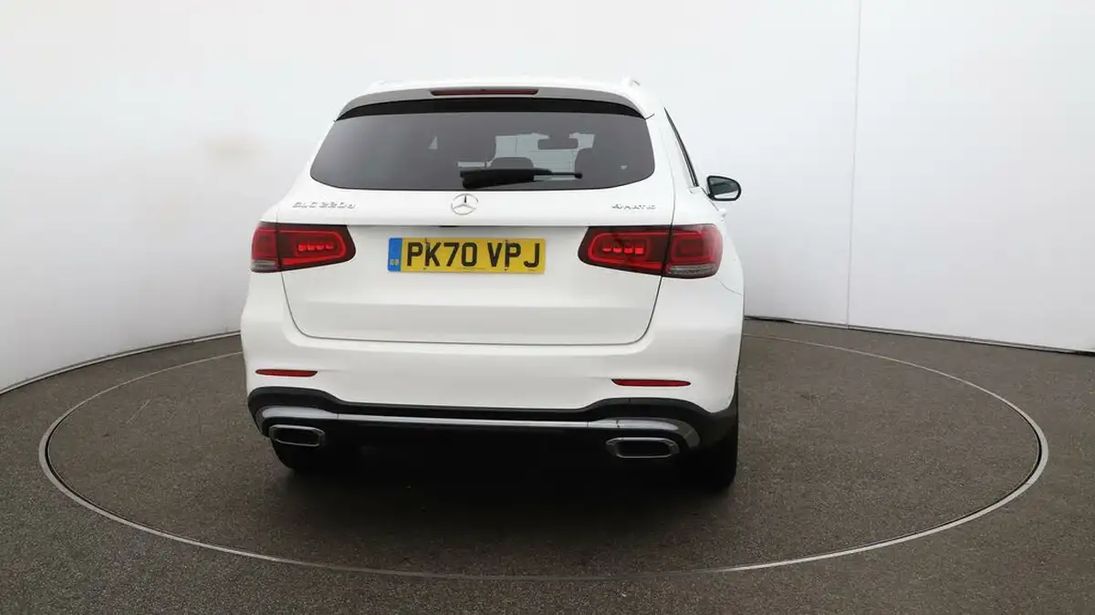 2020-mercedes-benz-glc-class-20d-glc220d-amg-line-station-wagon-5d-4matic-plus-big-47