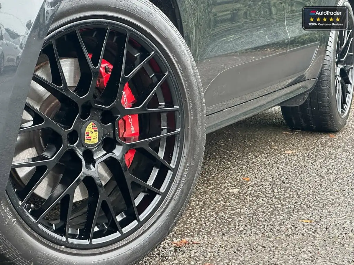 2018-porsche-macan-30-gts-big-1